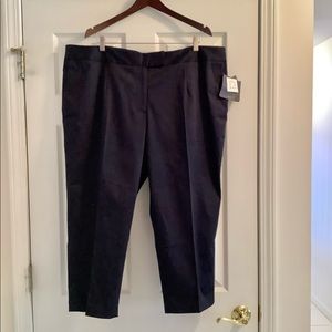 NEW-Liz Claiborne Navy Blue Cropped Pants-Size 20